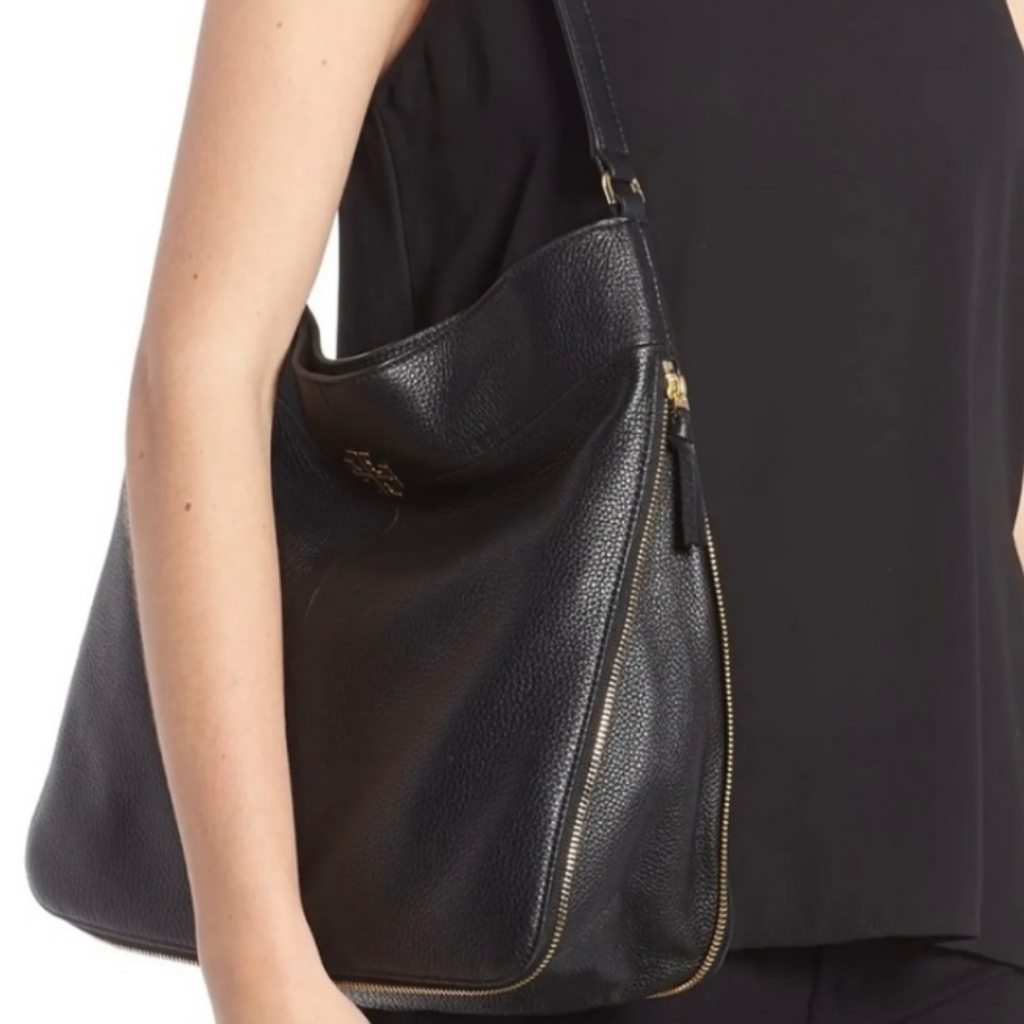 Nwot Tory Butch Large Robinson Black Leather Epandable Hobo